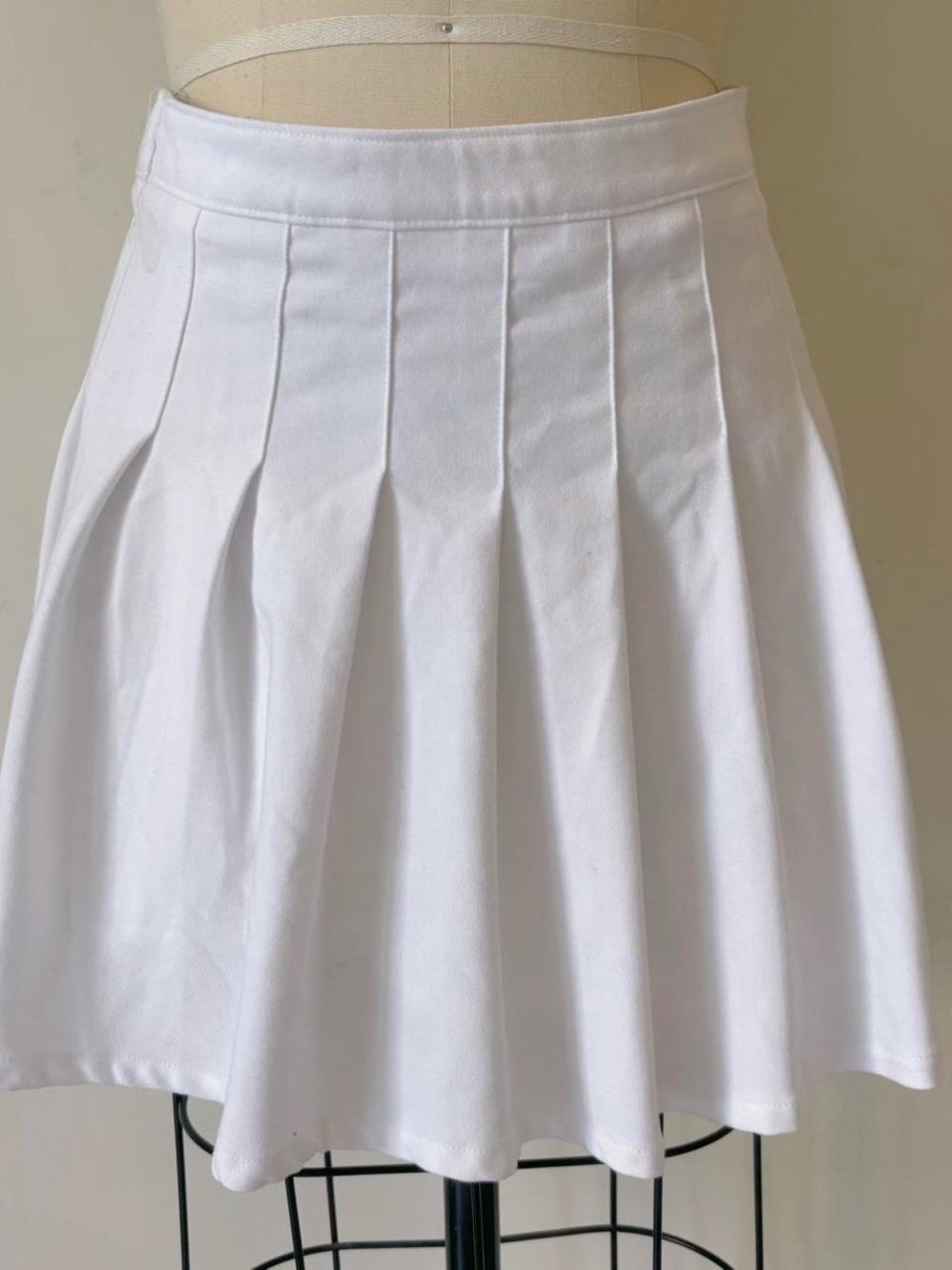 Hollister White Pleated Circle Skirt